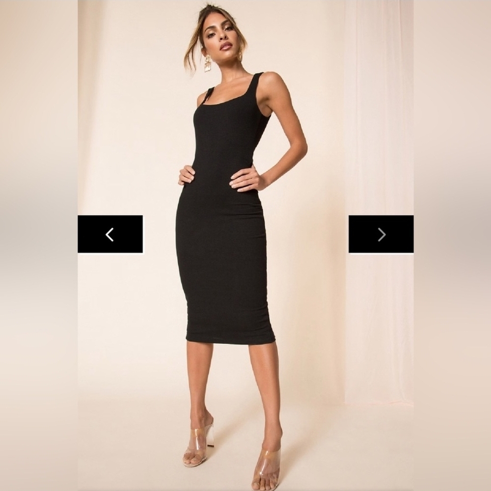 Superdown Elegant Black Midi Dress